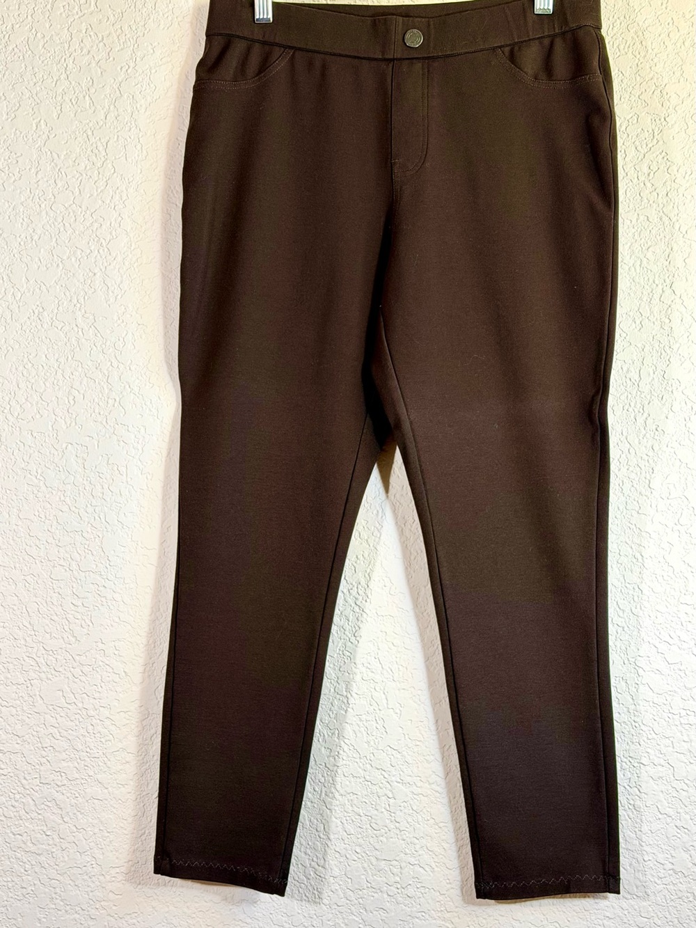 Slip-on Stretch Pants - Size medium length 34”s